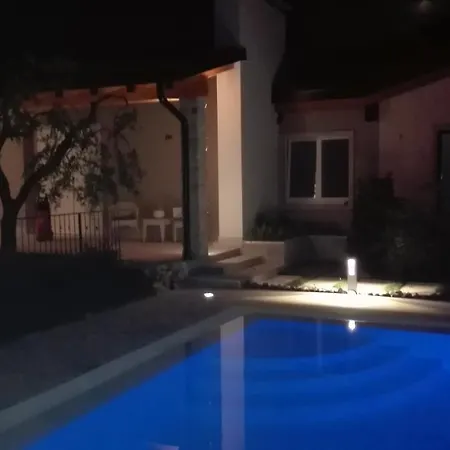 Apartment Casa Pergola 2 - Fronte Piscina, Parking Bardolino