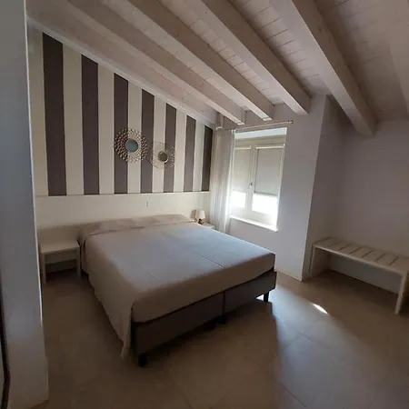 Casa Pergola 2 - Fronte Piscina, Parking *