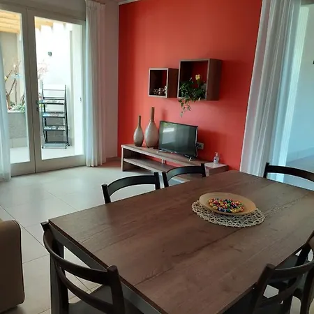 Casa Pergola 2 - Fronte Piscina, Parking * Bardolino