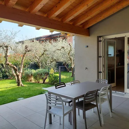 アパート Casa Pergola 2 - Fronte Piscina, Parking
