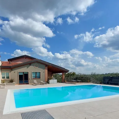 Lejlighed Casa Pergola 2 - Fronte Piscina, Parking *