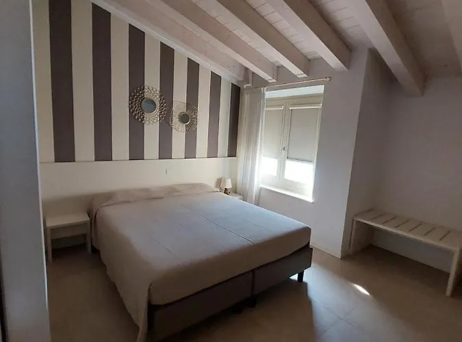 Casa Pergola 2 - Fronte Piscina, Parking *