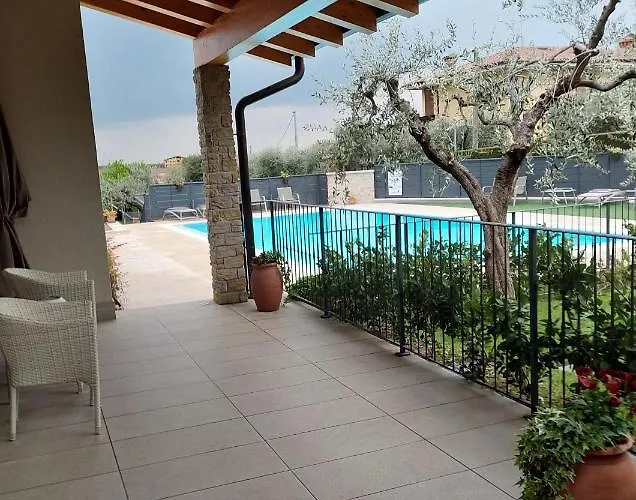 Casa Pergola 2 - Fronte Piscina, Parking Апартаменти *