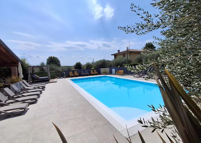 Casa Pergola 2 - Fronte Piscina, Parking *